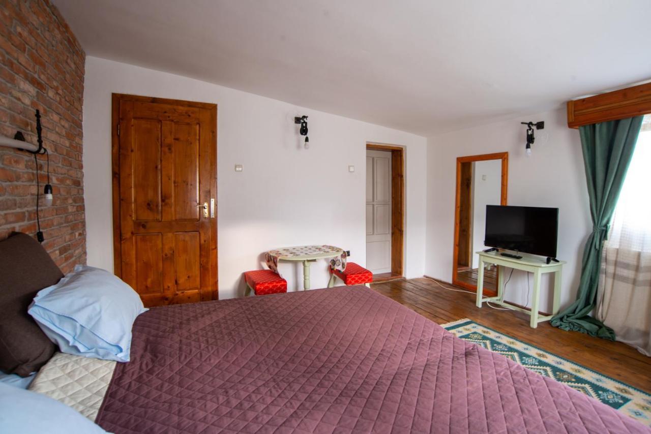 Surasul Muntelui Apartment Dragoslavele Luaran gambar