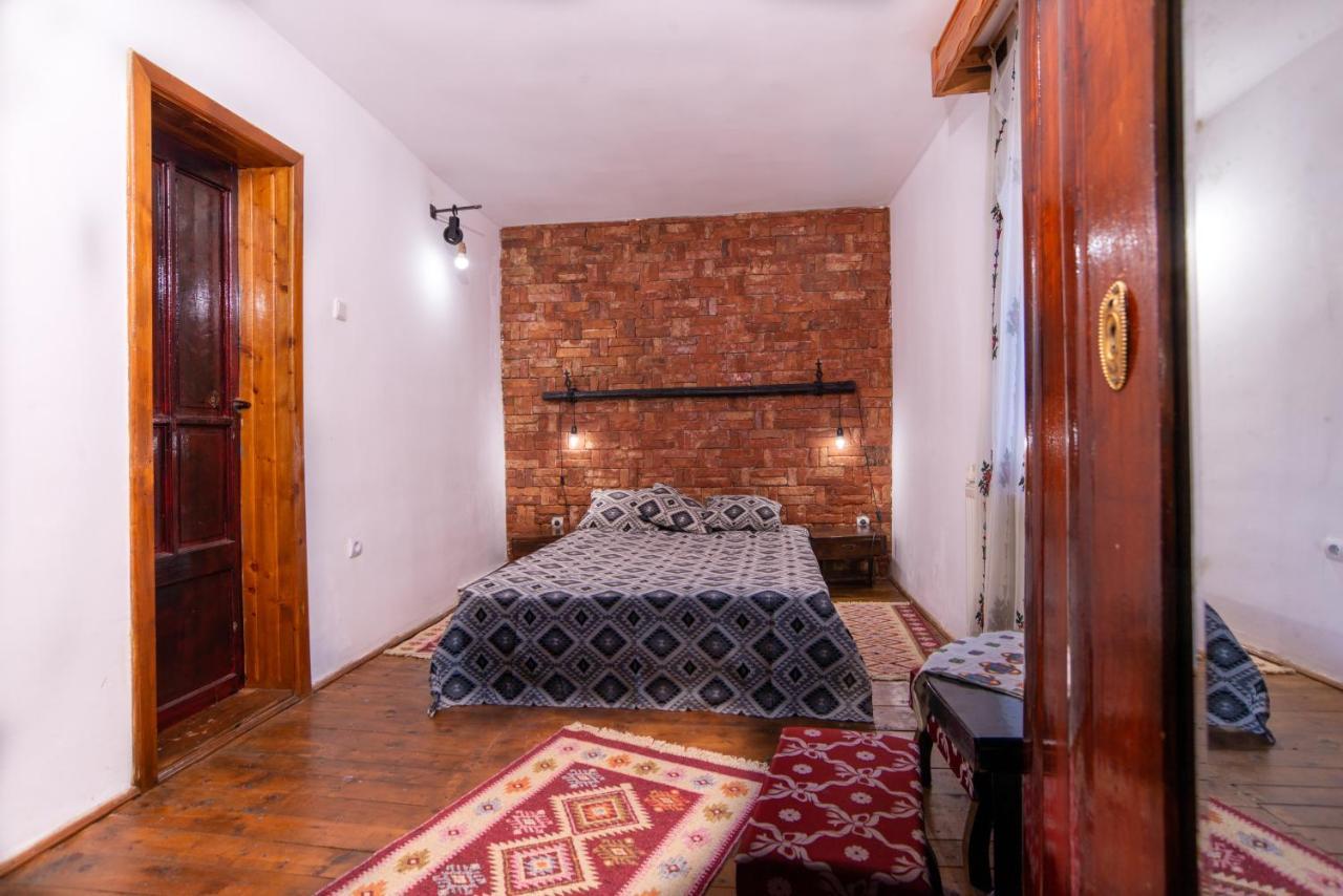 Surasul Muntelui Apartment Dragoslavele Luaran gambar
